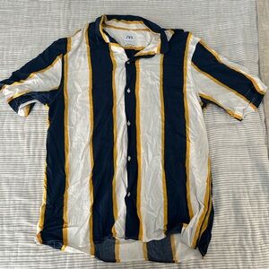 Zara Button down short sleeve